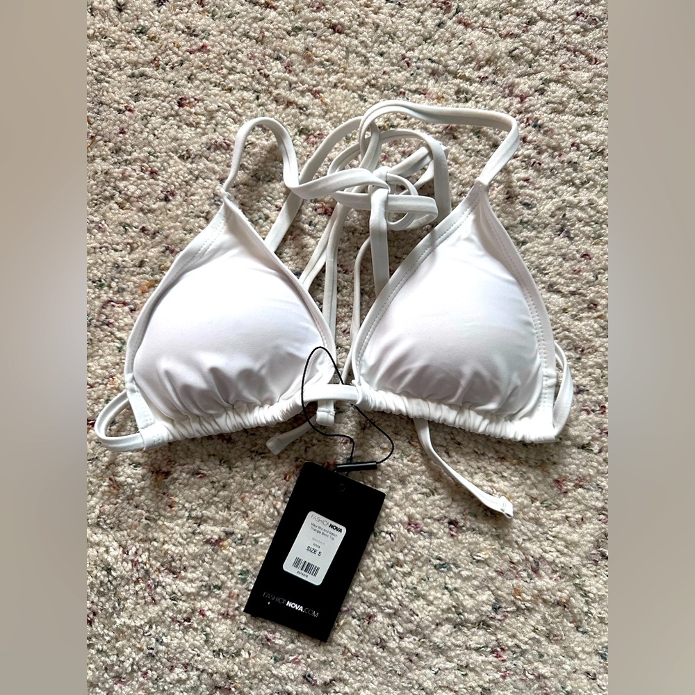 NWT - Fashion Nova Basics String Bikini Top Size Small